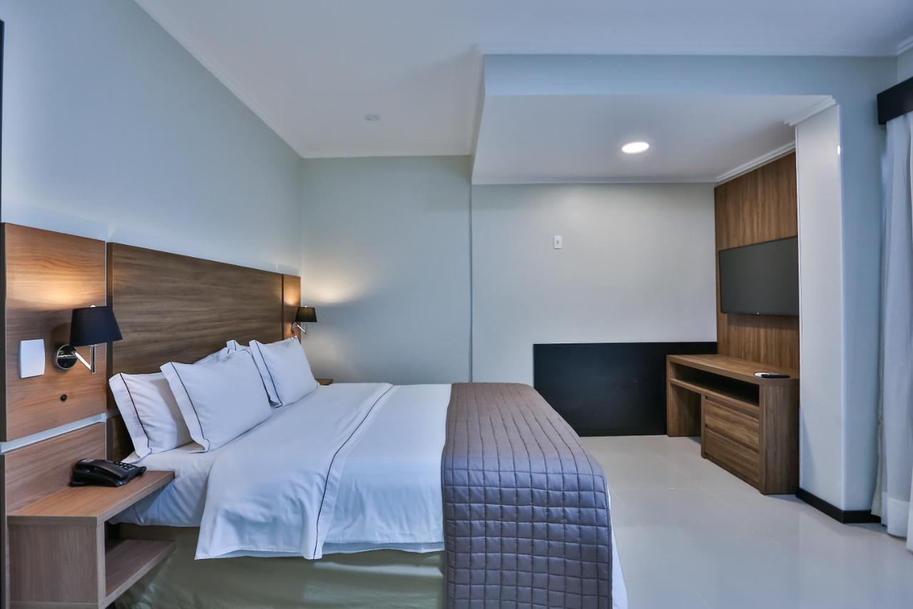 Wyndham Golden Foz Suites Foz do Iguaçu Exteriér fotografie